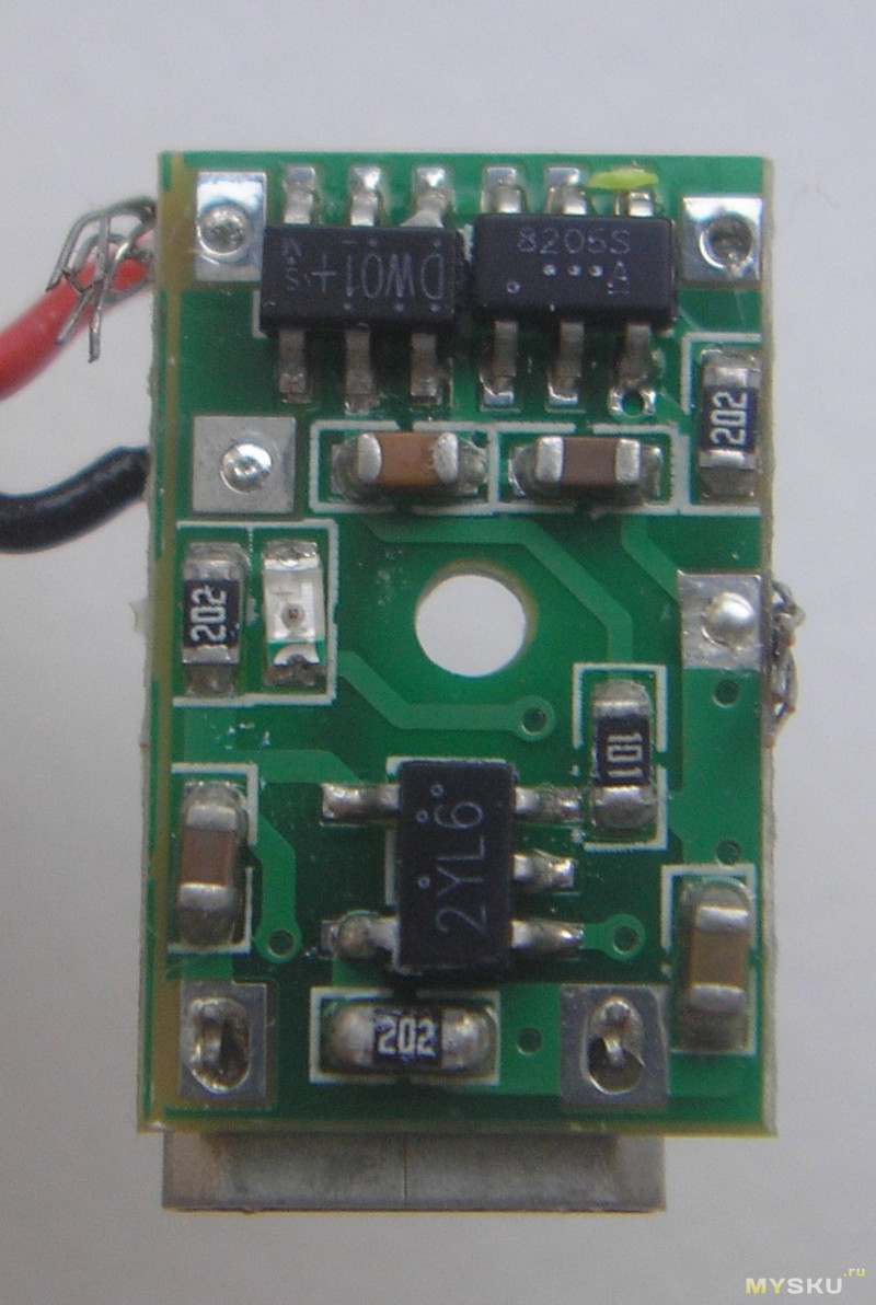  аккумулятор крона ZNTER 18650 3,7V с модулем зарядного .