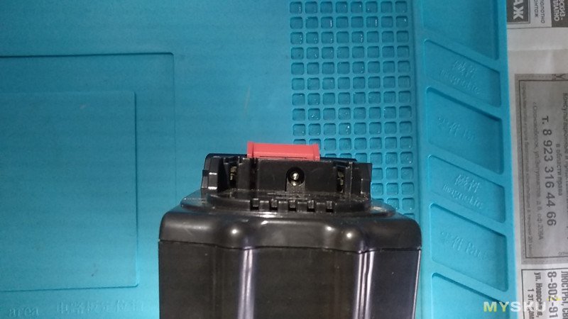 Бесщеточный ударный гайковерт  Topshak, с аккумулятором TS-PW1 15000 мАч (3Ач/18.5В) и крутящим моментом 380 Нм(38.7 кг)